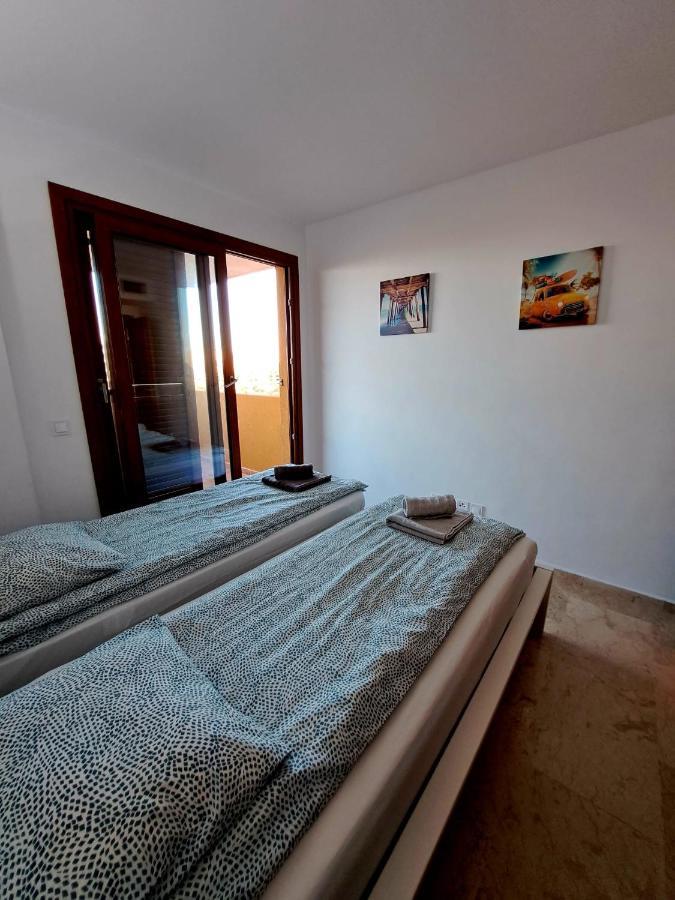 Punta Prima Nice Apartment With Sea Views Торрев'єха Екстер'єр фото