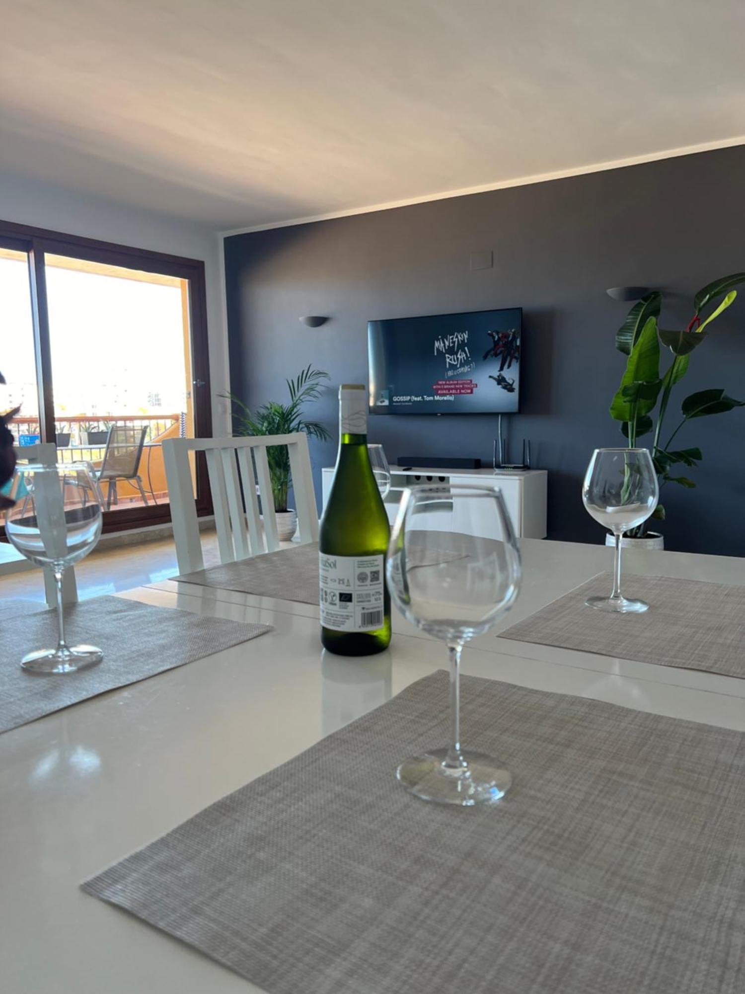 Punta Prima Nice Apartment With Sea Views Торрев'єха Екстер'єр фото